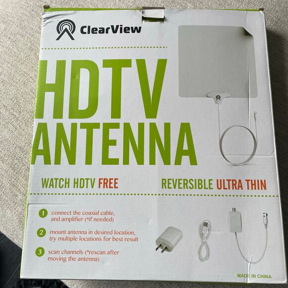 HDTV Antenna 50 Mile Range NEW Clear View Ultra Thin Reversible NEW in box - Picture 1 of 2
